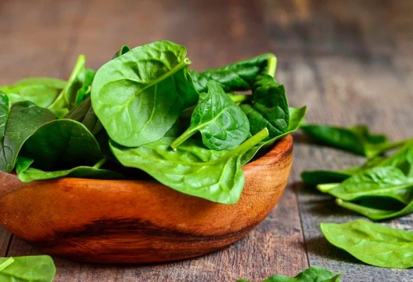 Изображение к статье: Зелень, фрукты и еще 7 продуктов, способствующих образованию камней в почках