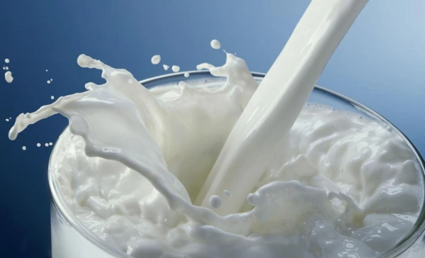 Усталость, боли и проблемы с кожей: возможно, во всём виновато молоко