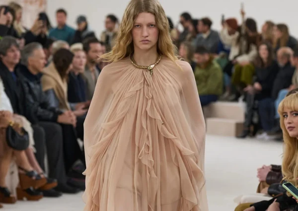 Изображение к статье: Вкус свободы: бохо-блузки, которые будут актуальны весной и летом