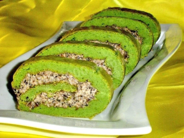 Аппетитный рулет из брокколи: закуска «Зеленый-презеленый»