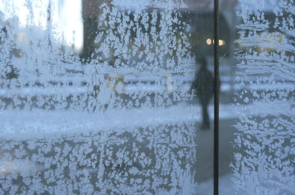 В ночь на воскресенье ожидается сильный мороз, а местами - туман