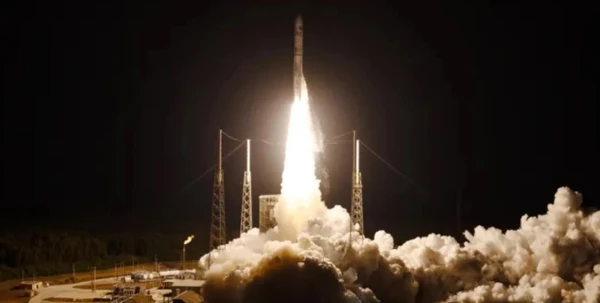 Ракета Vulcan Centaur загорелась при запуске спутников-шпионов в космос: уже второй раз