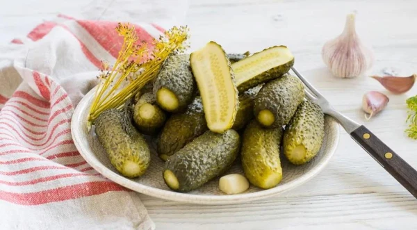 Съел, и давление сразу подскочило: забудьте о гипотонии с этими советами