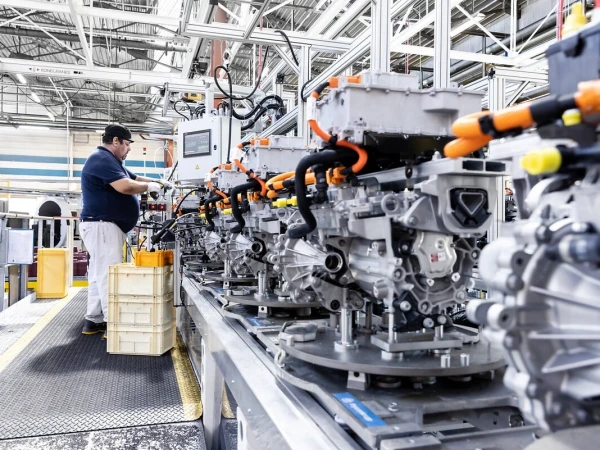 Изображение к статье: Stellantis начал незаметно возвращать дизельные авто на рынок Европы