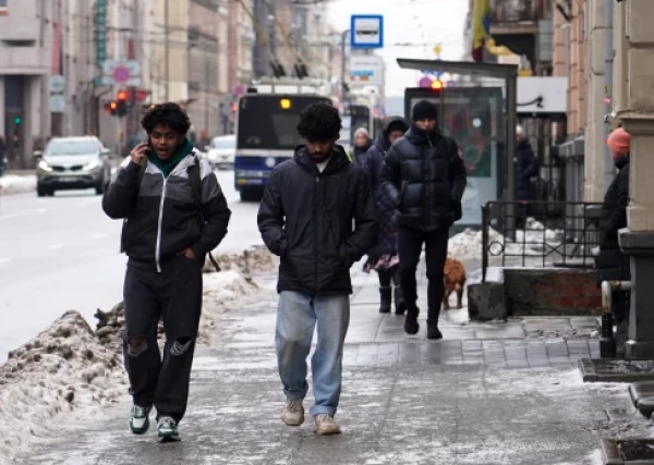 Учатся или гуляют? В Латвии ужесточат правила для студентов из третьих стран