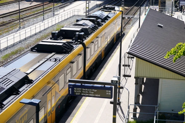 Изображение к статье: Часть электричек между Золитуде и Дубулты заменят автобусами, но это только звучит просто