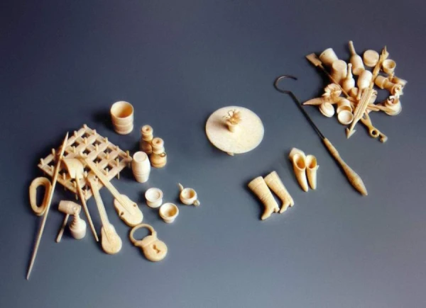 Из чего изготавливались бирюльки?