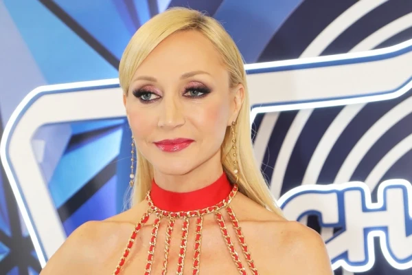 Дочь Аллы Борисовны по-прежнему свежа и хороша.