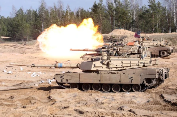 Как расходы в два миллиарда евро укрепят оборону Латвии?