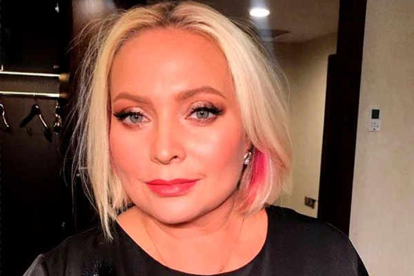 Изображение к статье: «Еле узнали»: звезда «Интернов» Светлана Пермякова показала, как выглядит после резкого похудения