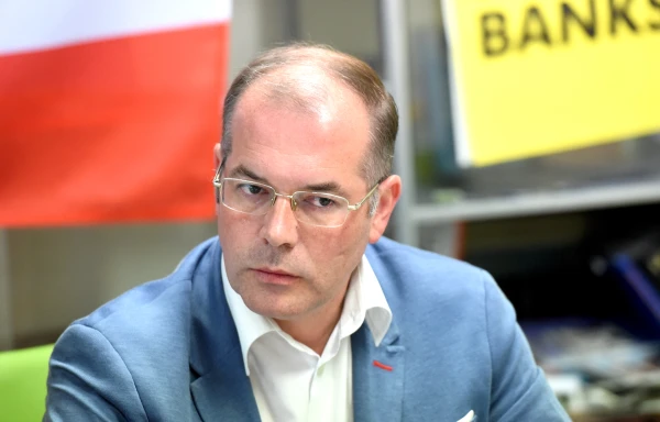 Изображение к статье: «Это предатель, прислужник Кремля и просто нелюдь» – в политику Латвии вернулся Мамыкин