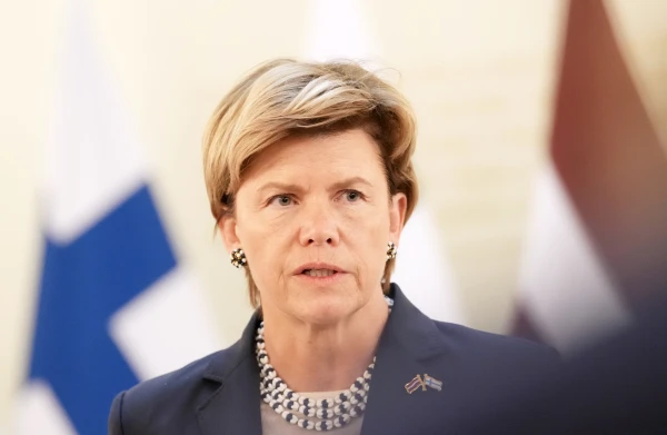 Россия тянет время на мирных переговорах - Браже