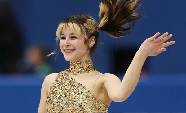 Редкий случай: действующая чемпионка мира по фигурному катанию Алиса Лью завоевала золото Олимпиады-2026 в одиночке