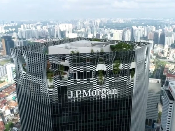 Крупнейший в США банк пресмыкается перед обидевшимся Трампом