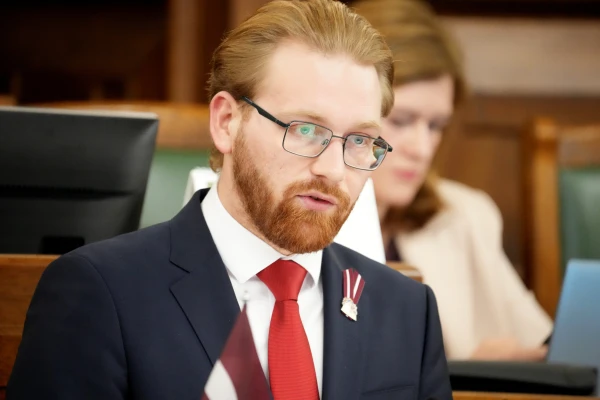 Изображение к статье: Кто решил покончить с русскими радиостанциями?