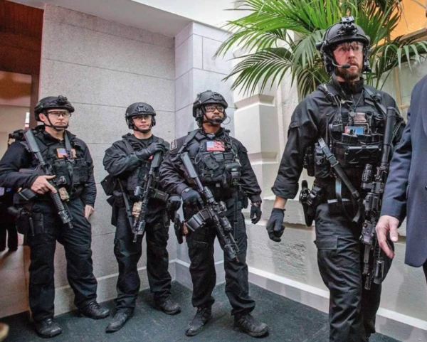 Изображение к статье: Домой к Трампу попытался наведаться вооруженный мужчина - его застрелили