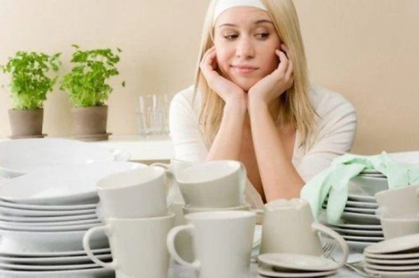 Нужно ли вытирать посуду насухо?