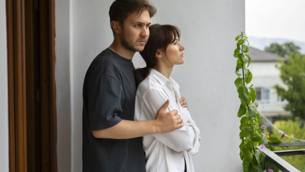 Изображение к статье: Почему мужчина исчезает, а потом возвращается: психологи объяснили поведение