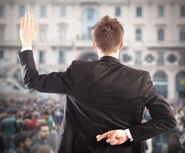 Включая детей и неграждан: в Латвии на каждые 25 тысяч жителей приходится по одной политической партии