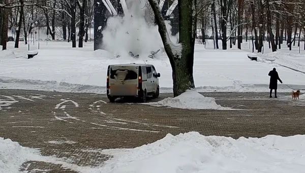 Во время обслуживания «Вечного огня» на мемориале в Даугавпилсе произошел взрыв