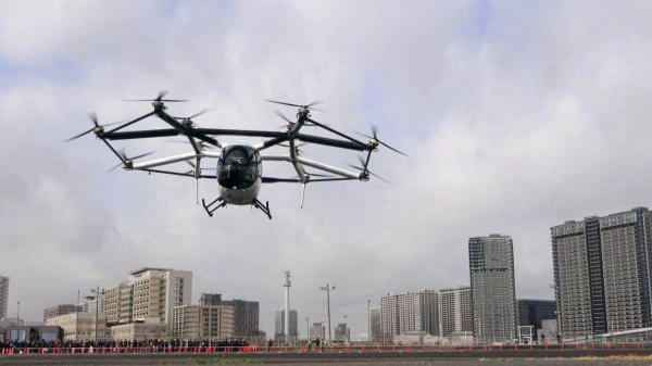 Интересно, кто первым рискнет полететь.