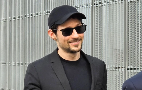 Виртуальный протест: Дуров добавил «в розыске» прямо в свой аккаунт