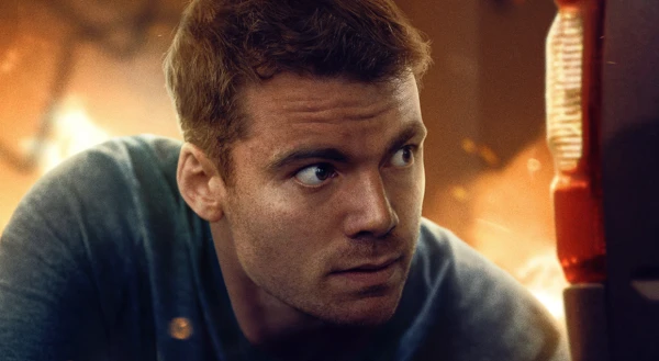 В новом сезоне Питер получает опасное поручение.