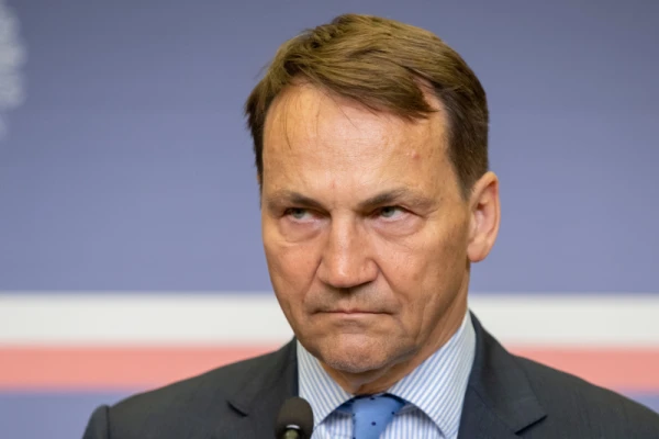 Глава МИД Польши заявил о решающей борьбе между Россией и ЕС