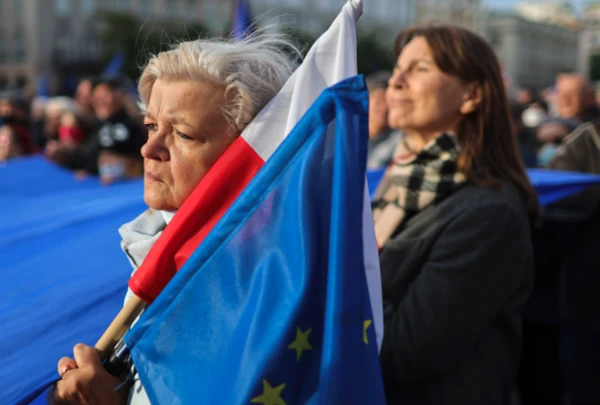 Изображение к статье: Польша отказалась «быть лохом» в отношениях с США