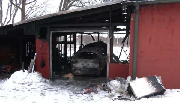 Изображение к статье: Молниеносные действия соседа спасли пожилого мужчину от гибели в огне