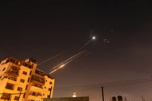 Иран объявил о продолжении операции против Израиля