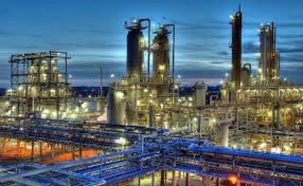 Иран атаковал крупнейший НПЗ в Саудовской Аравии