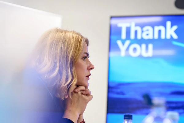 Премьер отчиталась за демографию и зарплаты