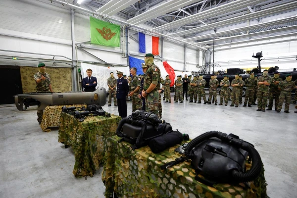 Макрон не назвал Латвию в числе стран, приглашенных в европейский ядерный клуб