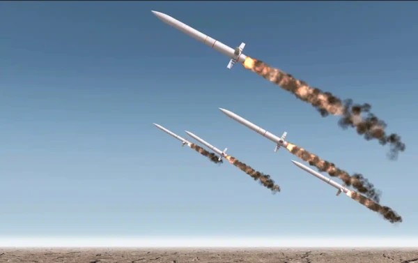 Иран запустил новейшую сверхтяжелую ракету в сторону баз США на Ближнем Востоке