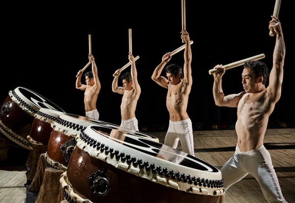 Изображение к статье: Японский ансамбль ударных инструментов «Кодо» выступит в Риге