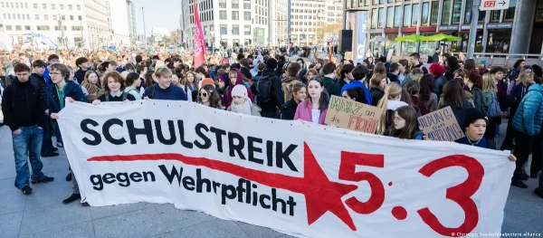 Изображение к статье: В Германии на школьника завели дело за оскорбление Мерца