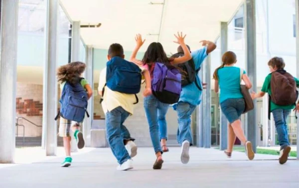 Начинаются весенние каникулы у школьников