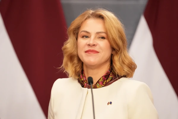 Изображение к статье: «Прекратить всякие экономические связи с Россией»