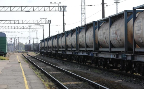 Каждый пятый груз на латвийской железной дороге — российского происхождения