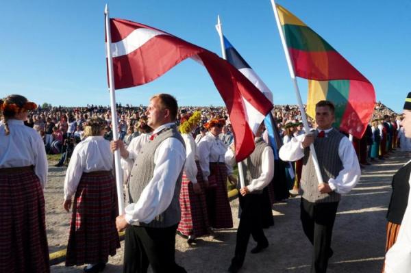 Поиск агентов и диверсантов. Почему страны Балтии отгораживаются от России