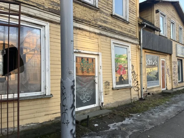 Мерзость запустения: люди отмечают удручающий вид главной улицы Риги