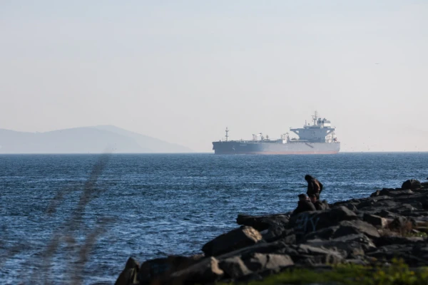 Еще один стратегически важный пролив пригрозили перекрыть