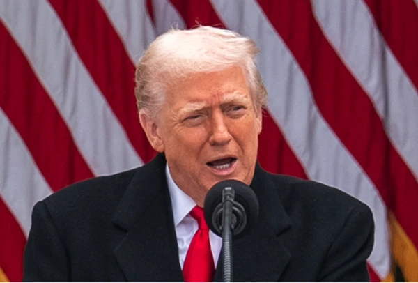 Изображение к статье: Президенту США весело: Трамп заявил о новых ударах по Ирану «ради забавы»