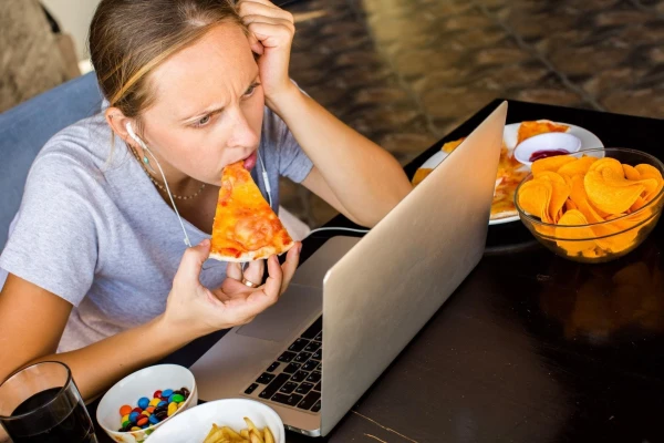 Привычки поколения Z, которые могут незаметно ухудшать качество жизни