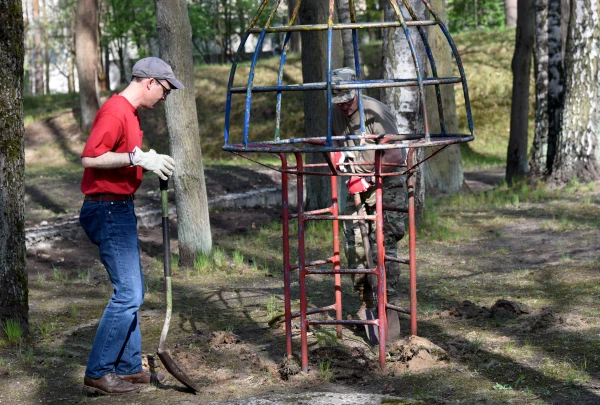 Работать бесплатно – в Латвии объявлен год добровольного труда