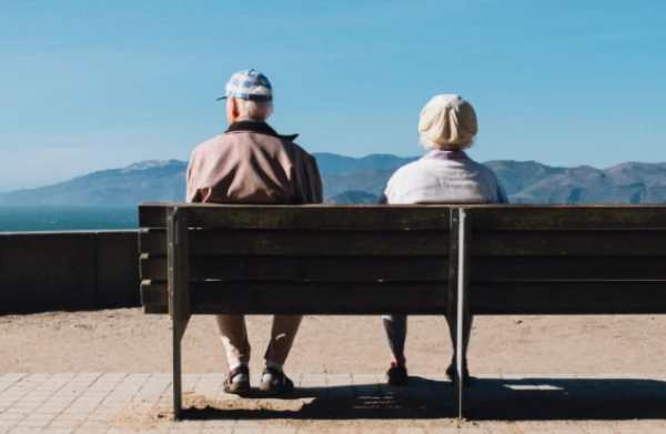 Назван возраст начала старости