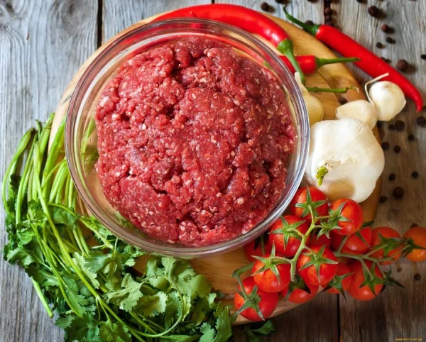 Изображение к статье: Почему фарш следует охладить перед приготовлением котлет