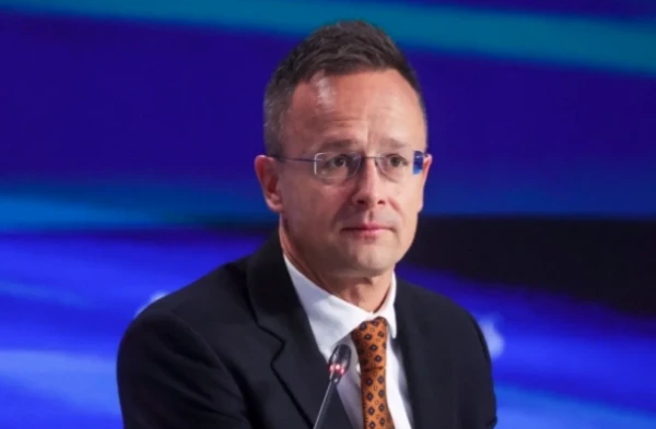 Сийярто назвал срок снятия Украиной нефтяной блокады Венгрии