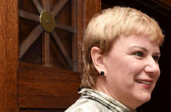 «Разогнать и запретить!» - экс-глава МВД Латвии сравнила мусульманскую молитву на улице с празднованием 9 мая